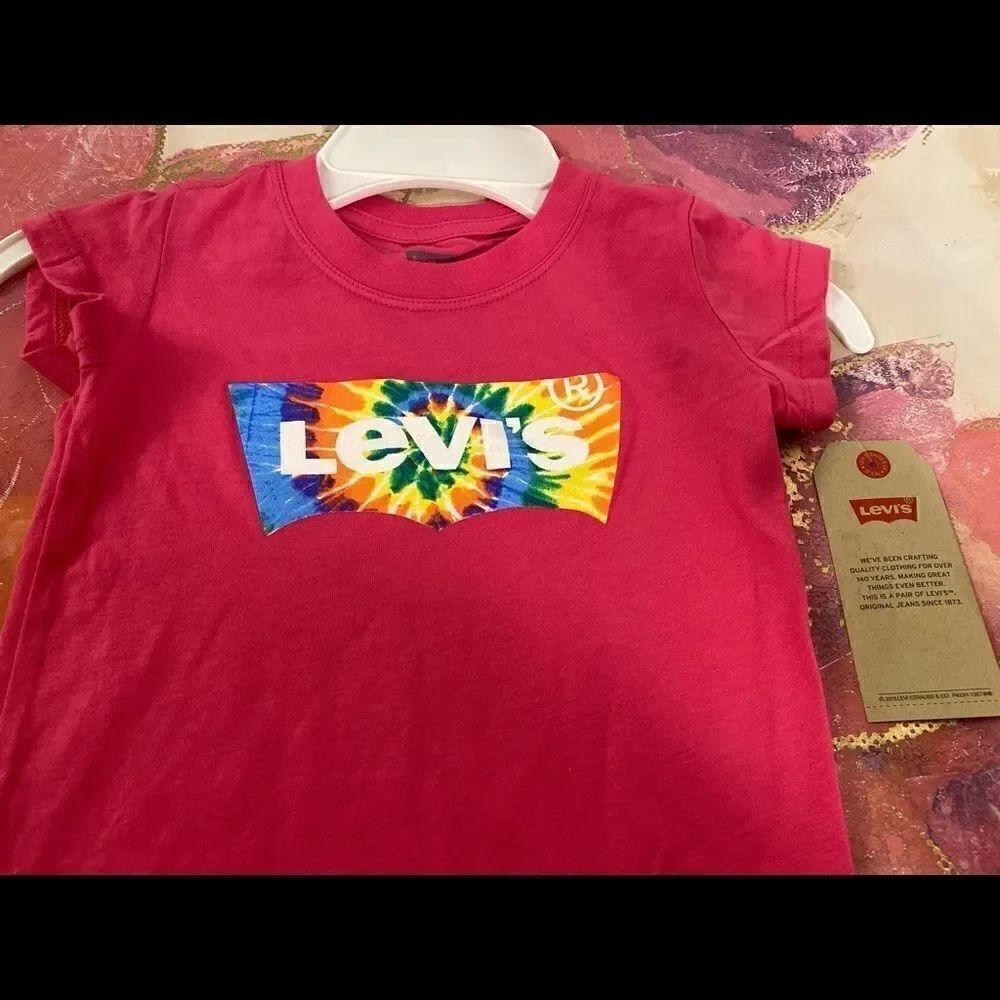 💥Levi’s Graphic T-Shirt Short Sleeve Size :4 & 6 - Picture 7 of 7